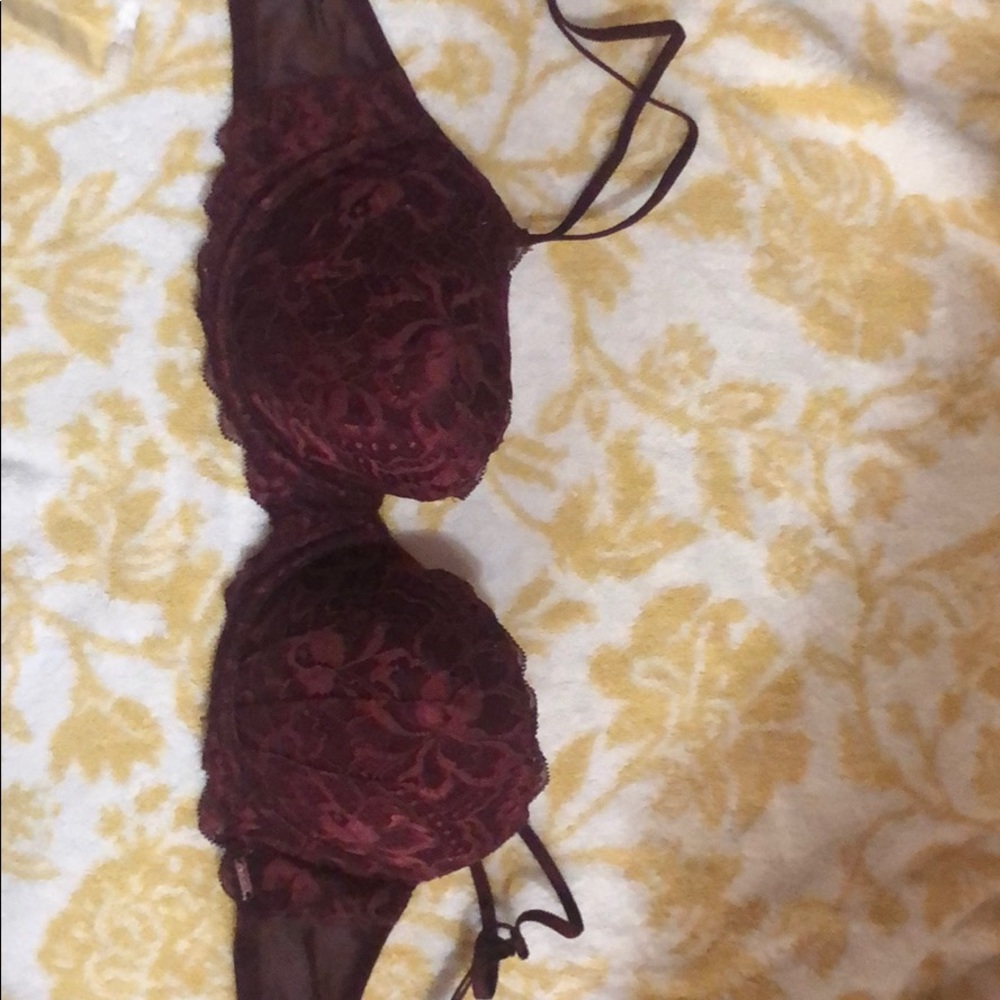 Maroon date push up